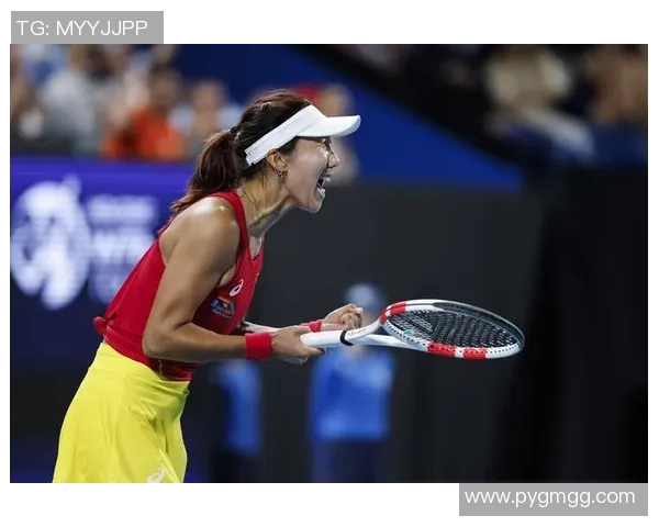 南京网球队的训练与比赛状态全景揭秘，网球巨献带你深入了解他们的拼搏精神